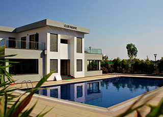 Kolte-Patil - Ivy Estate-swimming pool